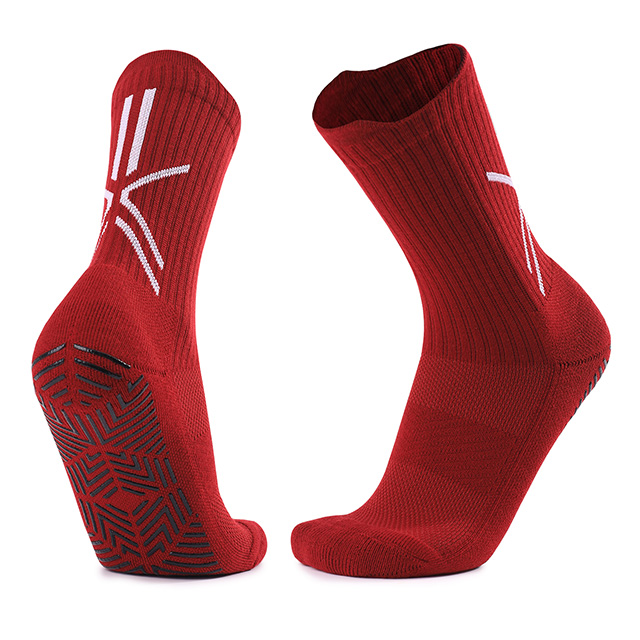 Anti - Blister Anti - Slip Dotted Football Socks: Protect Your Feet on the Pitch