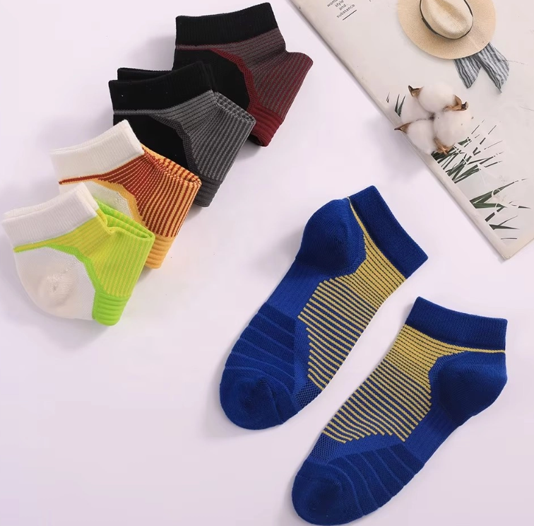 Color-Blocked Breathable Ankle Running Socks