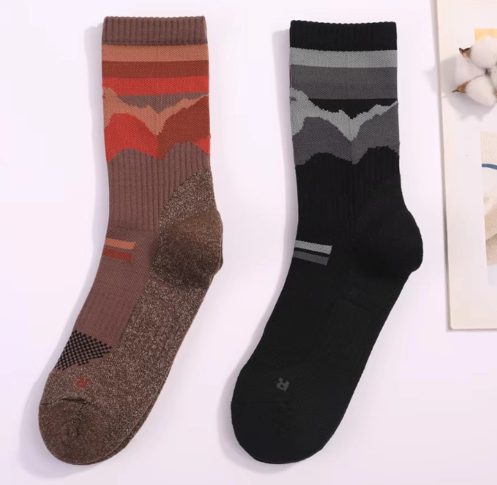 Non-Slip Knee-High Jacquard Running Socks